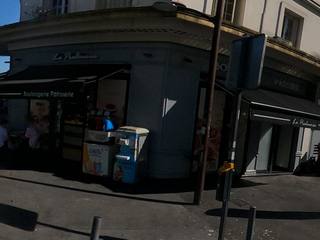 Vue de la rue à l’adresse de City Crepe - Restaurant Crêperie 94 - Le Kremlin-Bicêtre