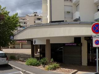 Vue de la rue à l’adresse de Adam's Burger