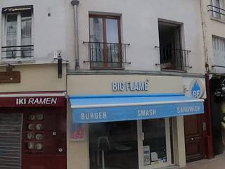Vue de la rue à l’adresse de Big Flame