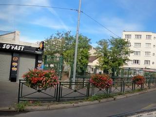 Vue de la rue à l’adresse de Chicken naan