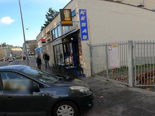 Vue de la rue à l’adresse de 202