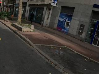 Vue de la rue à l’adresse de Five Pizza