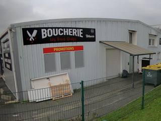 Vue de la rue à l’adresse de Les Trois Chefs