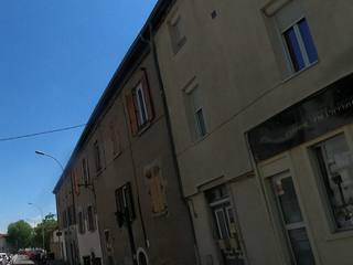 Vue de la rue à l’adresse de Ô Redou