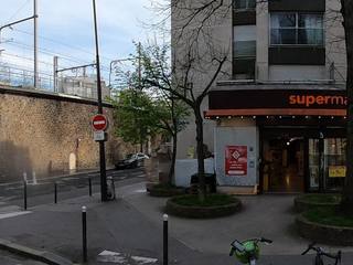 Vue de la rue à l’adresse de Franprix