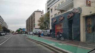 Vue de la rue à l’adresse de Chicken Spot