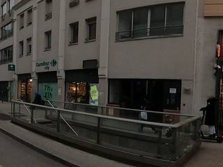 Vue de la rue à l’adresse de Carrefour City