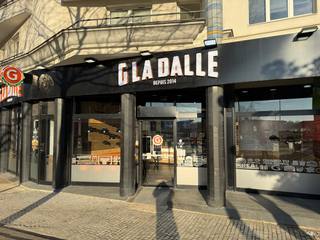 Vue de la rue à l’adresse de G La Dalle
