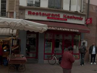 Vue de la rue à l’adresse de Rasoi
