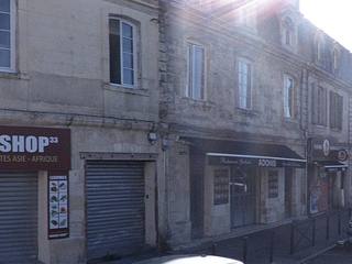 Vue de la rue à l’adresse de Adonis