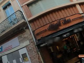 Vue de la rue à l’adresse de Tasty Crousty