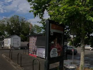 Vue de la rue à l’adresse de Royal Burger