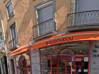 Vue de la rue à l’adresse de Boucherie Boudoudou, à Grenoble