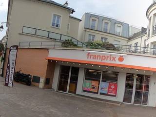 Vue de la rue à l’adresse de Franprix