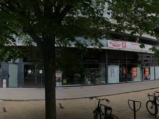 Vue de la rue à l’adresse de Maxi Tacos