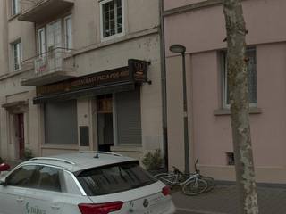 Vue de la rue à l’adresse de Hanedan