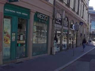 Vue de la rue à l’adresse de Mezzo Di Pasta