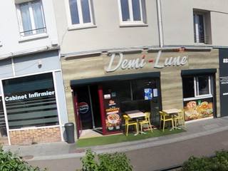 Vue de la rue à l’adresse de Kebab Demi Lune