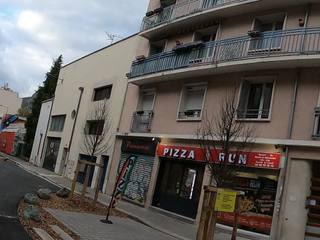 Vue de la rue à l’adresse de Pizza Run