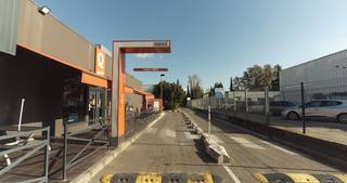 Vue de la rue à l’adresse de Quick