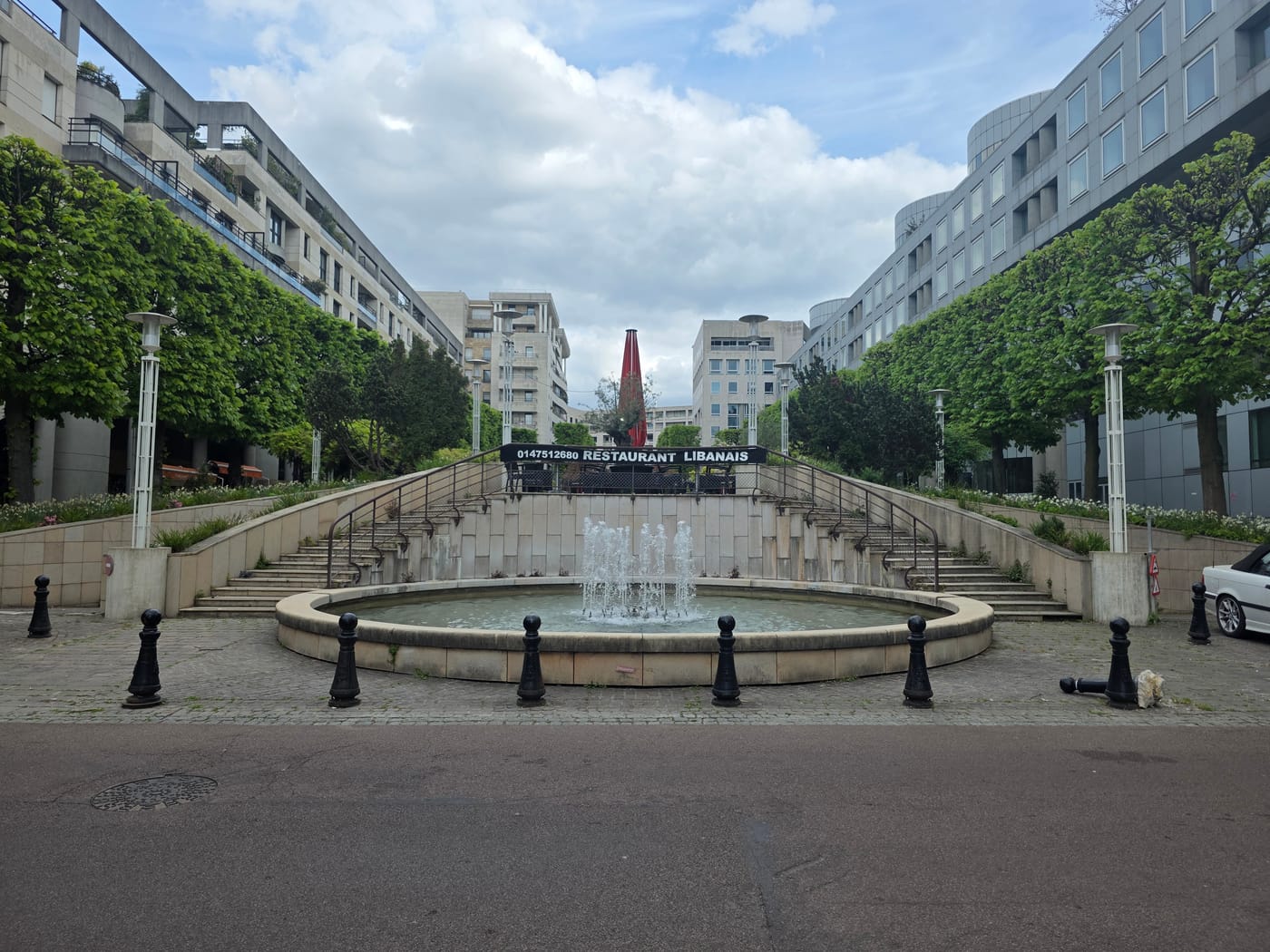 Vue de la rue à l’adresse de Thaï&co Street Food