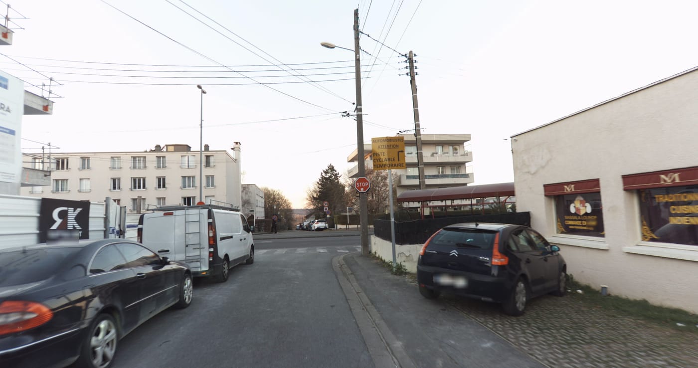 Vue de la rue à l’adresse de Massala Lounge