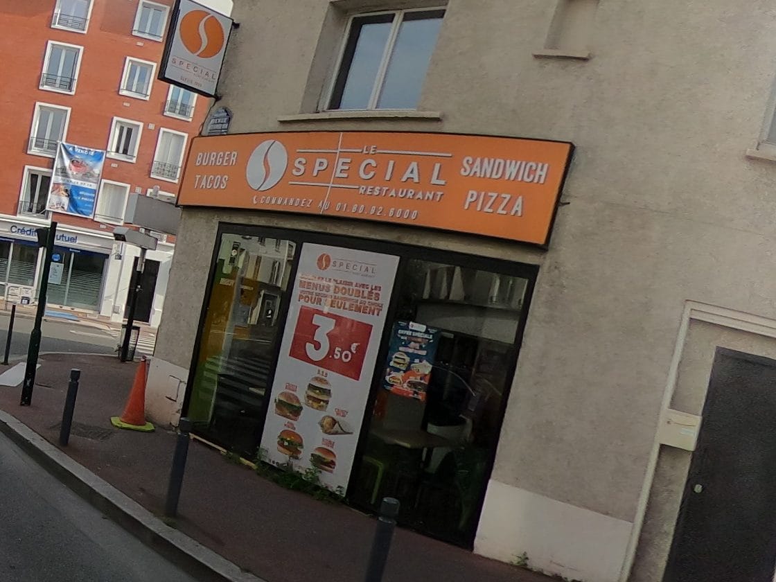 Vue de la rue à l’adresse de LE SPECIAL restaurant