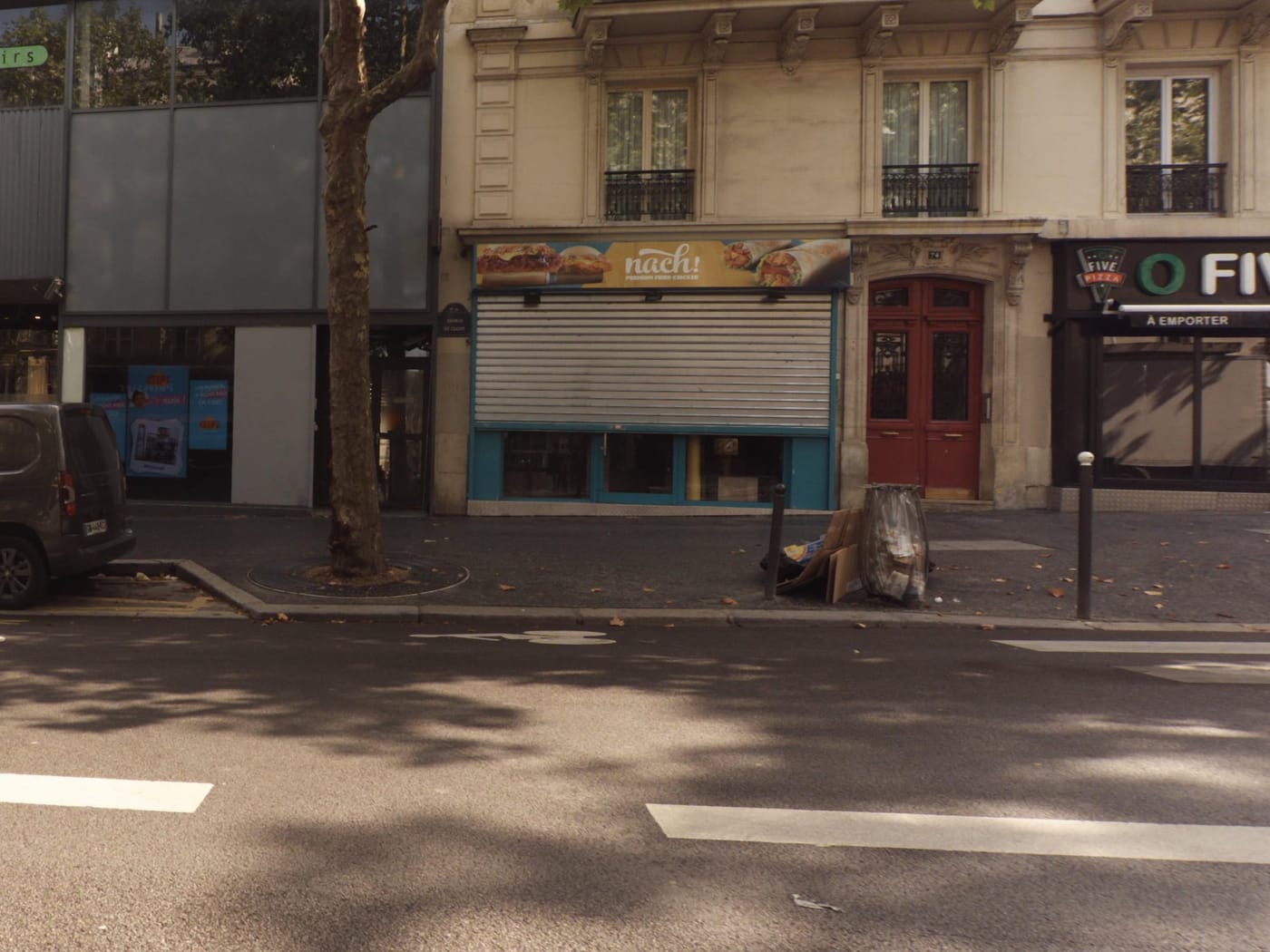 Vue de la rue à l’adresse de Nach! Paris17