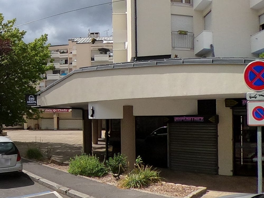 Vue de la rue à l’adresse de Adam's Burger