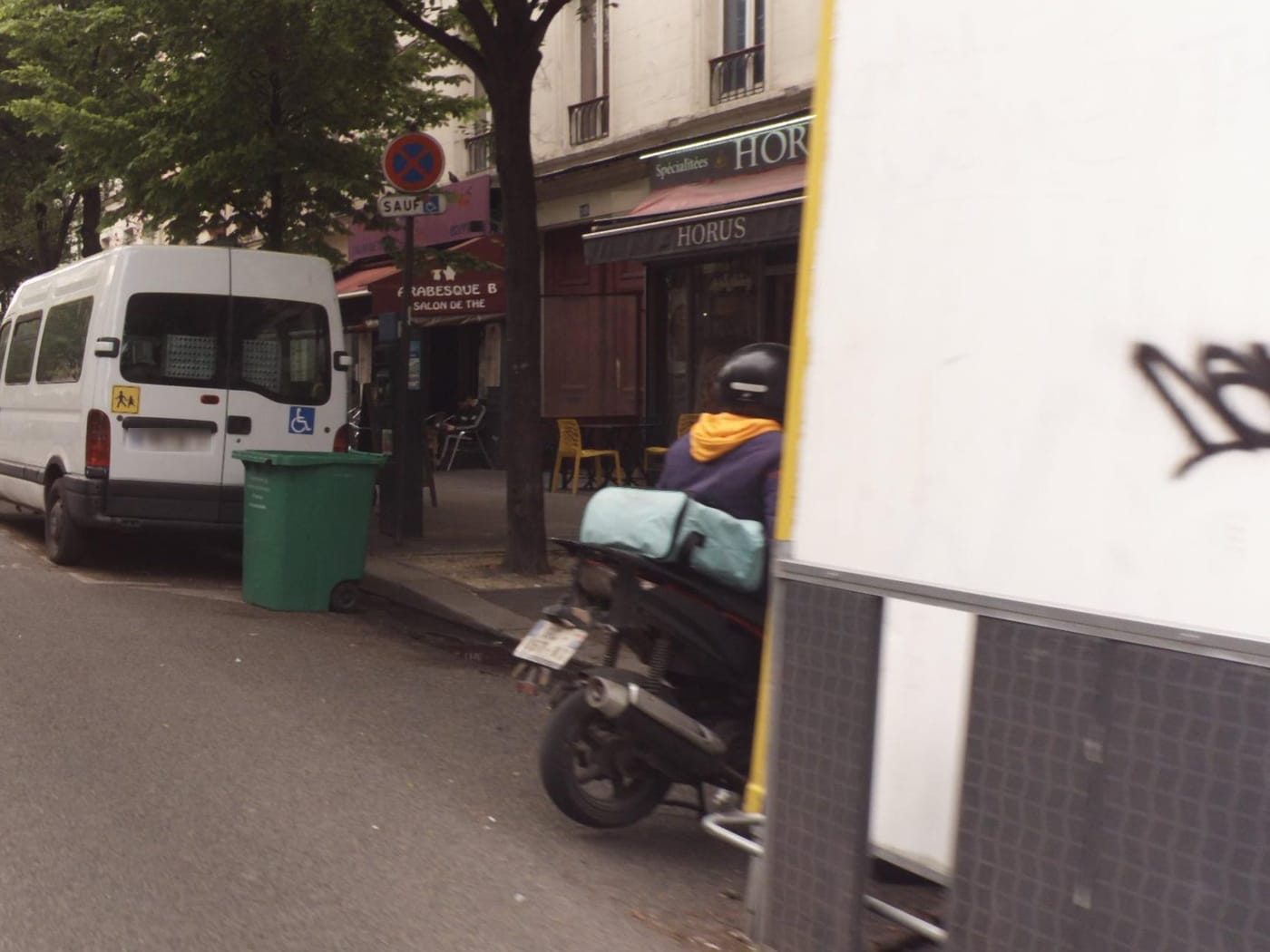 Vue de la rue à l’adresse de Horus