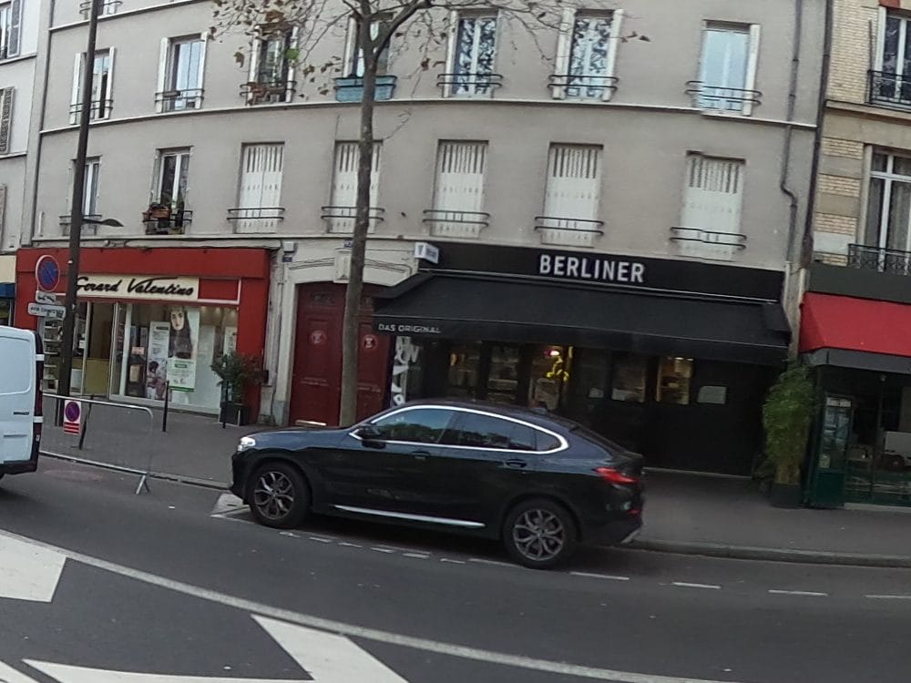 Vue de la rue à l’adresse de Berliner Das Original - Kebab