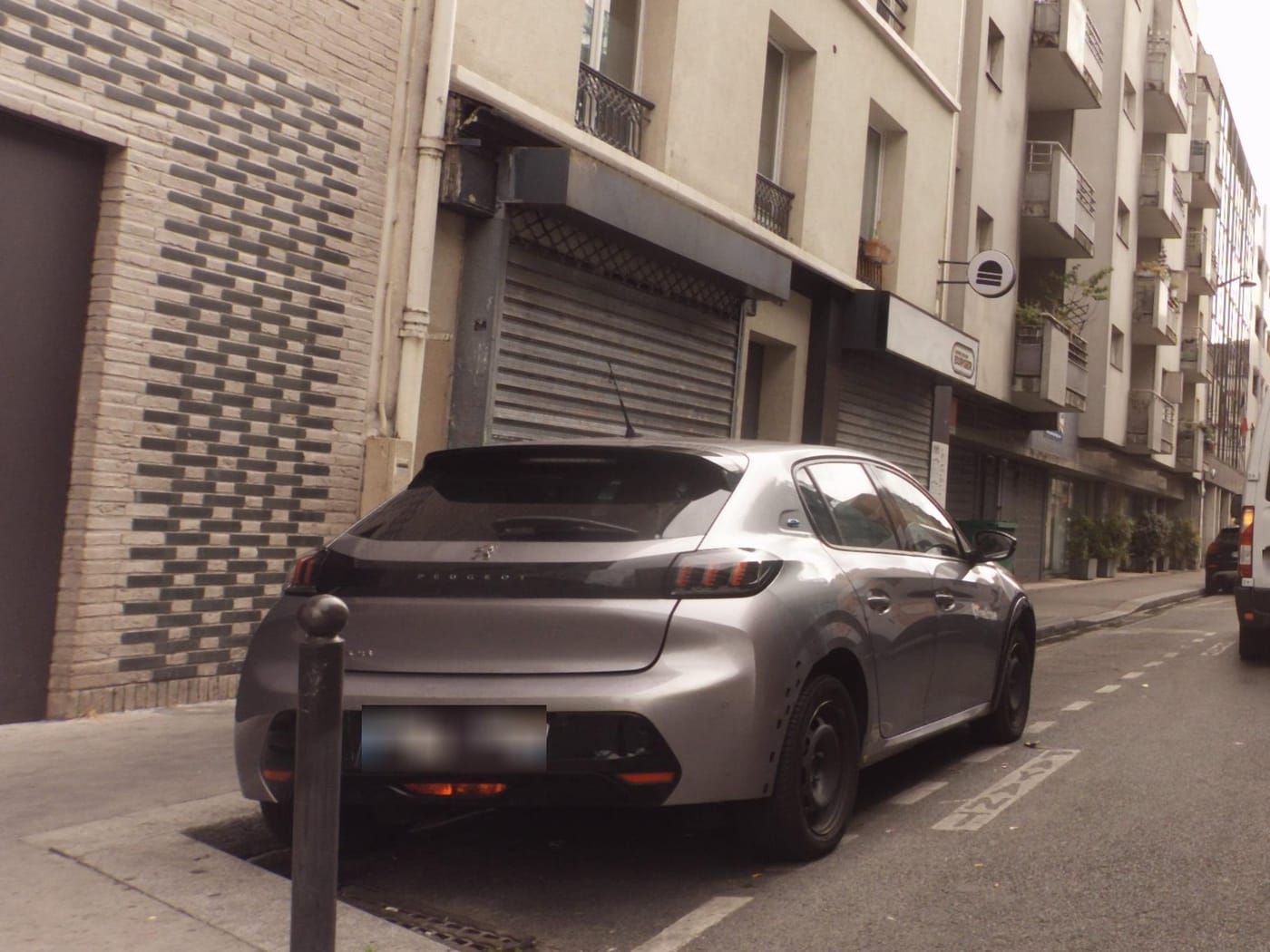 Vue de la rue à l’adresse de SUPER SMASH paris 19