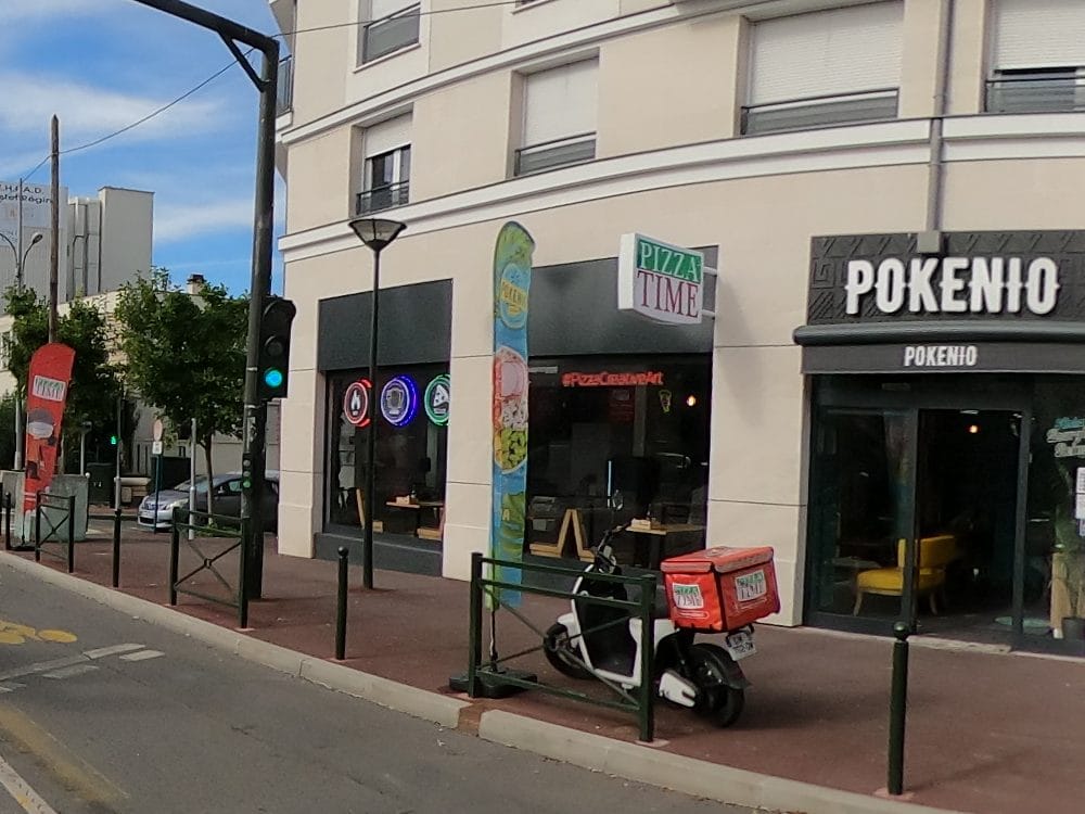 Vue de la rue à l’adresse de Pizza Time® Bourg La Reine