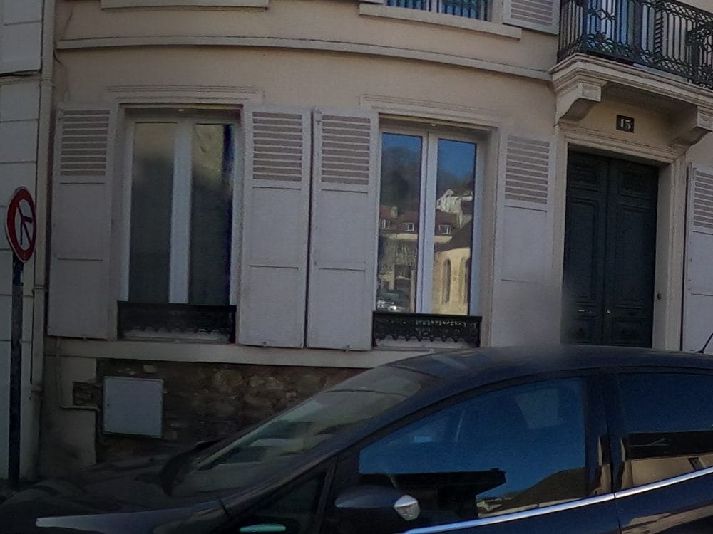 Vue de la rue à l’adresse de Chicken House halal