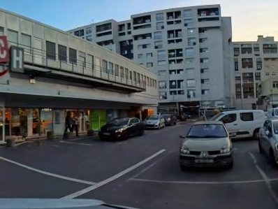 Vue de la rue à l’adresse de Match