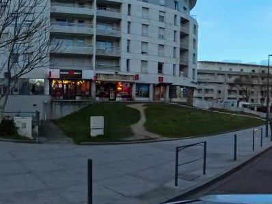 Vue de la rue à l’adresse de Paris Fast Food