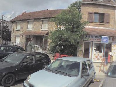 Vue de la rue à l’adresse de Restaurant à Ris-Orangis
