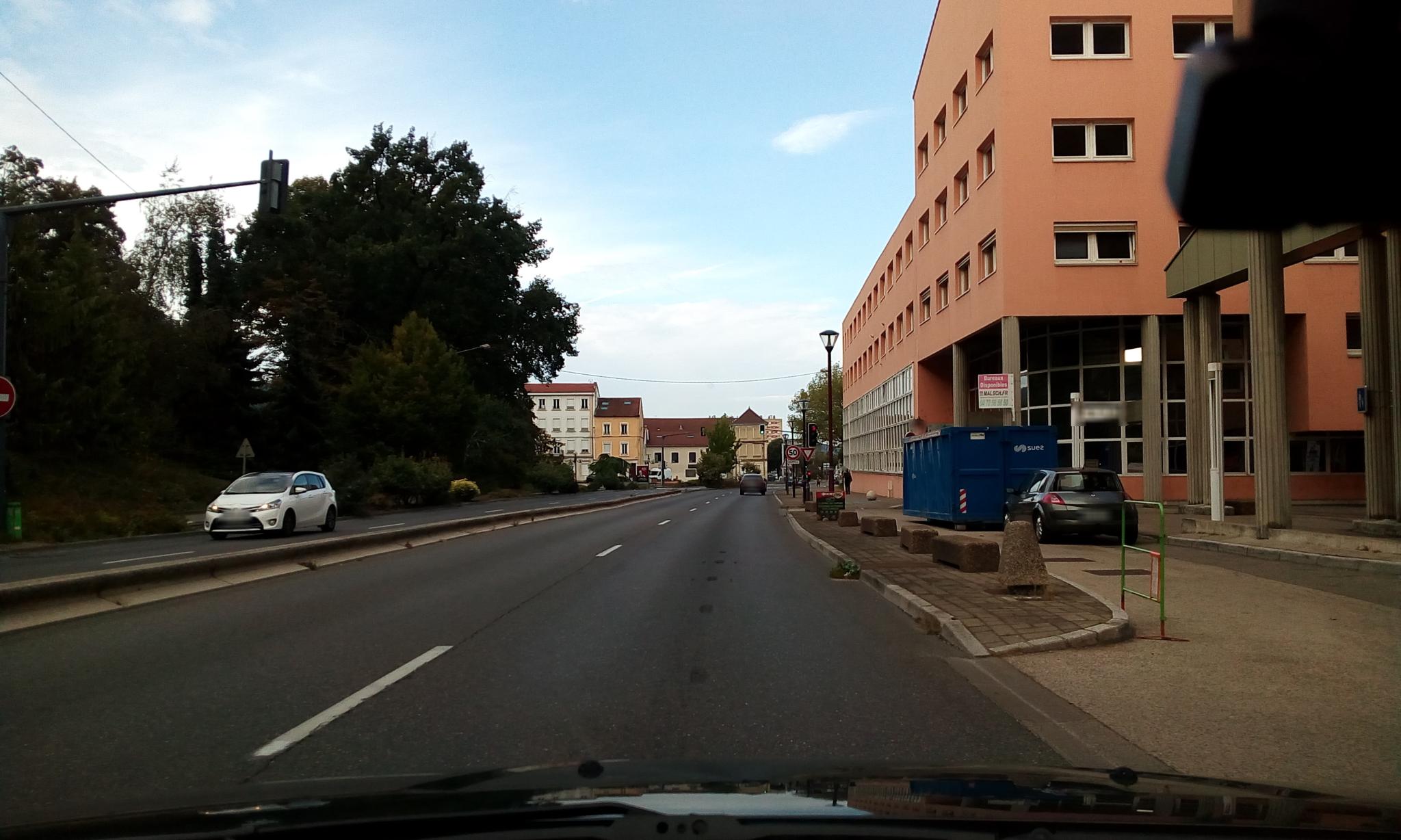 Vue de la rue à l’adresse de Big M