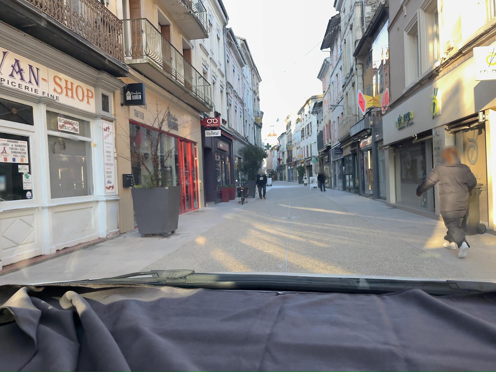 Vue de la rue à l’adresse de Champa Valence