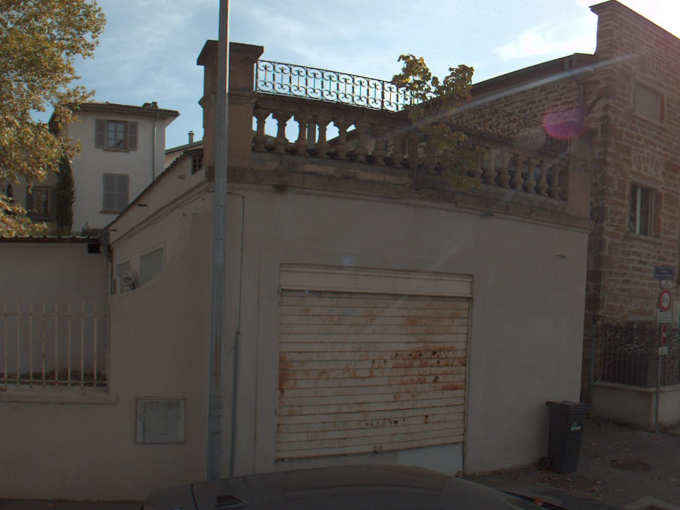 Vue de la rue à l’adresse de Moon
