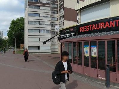 Vue de la rue à l’adresse de Tasty Crousty