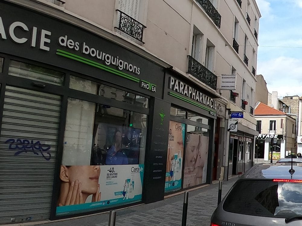 Vue de la rue à l’adresse de Master Poulet