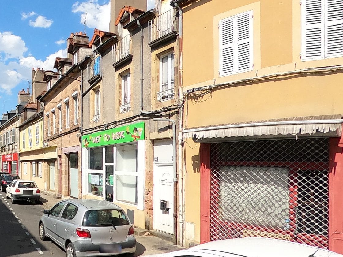 Vue de la rue à l’adresse de Viet to wok