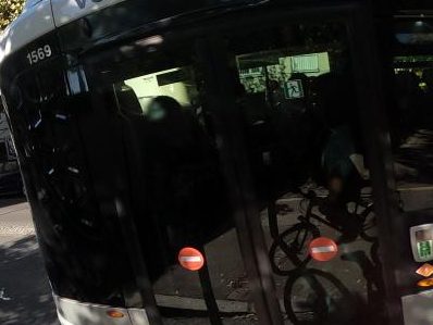 Vue de la rue à l’adresse de Kapital Neuf Trois