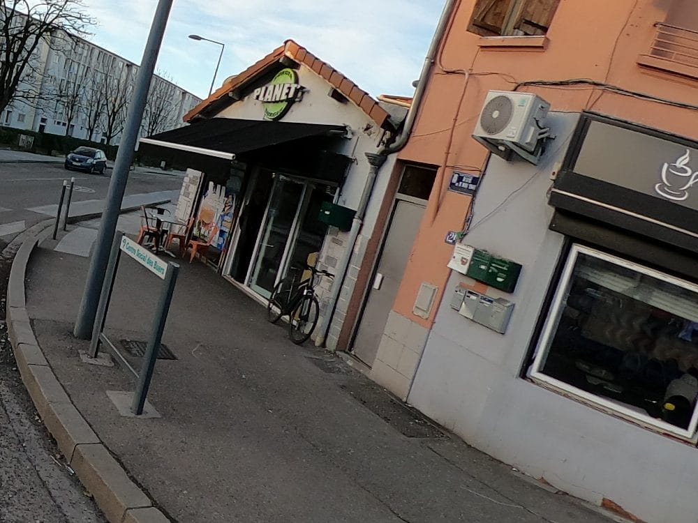 Vue de la rue à l’adresse de Planet Burger