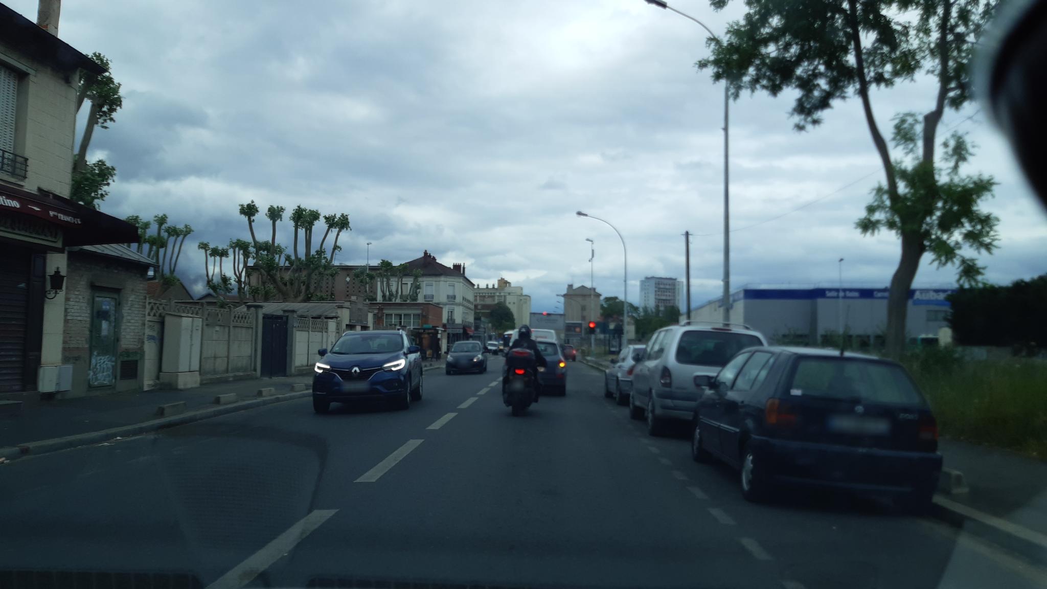 Vue de la rue à l’adresse de El Familia