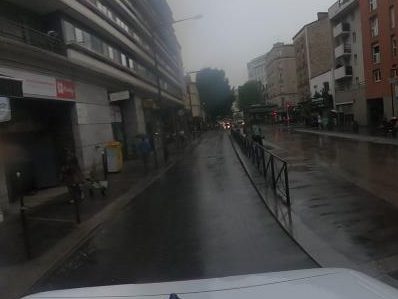 Vue de la rue à l’adresse de Point B