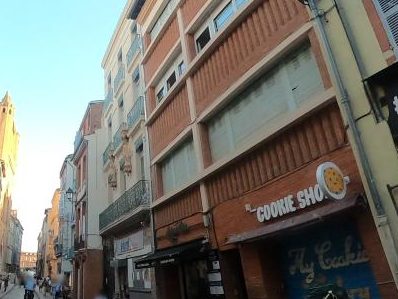 Vue de la rue à l’adresse de Tasty Crousty