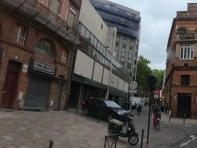 Vue de la rue à l’adresse de Boum Burger