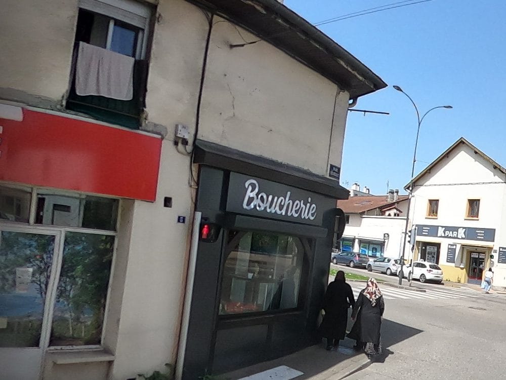Vue de la rue à l’adresse de Boucherie des Alpes